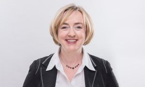 Prof. Dr. Claudia Bünte, Chinesische KI-Revolution, cmm360 Podcast-Nice-To, Meet-You