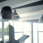 PwC: Unsichere Weltwirtschaft: Schweizer CEOs reagieren mit Stabilität und Agilität, Bild: pexels-andrea-piacquadio-3760093