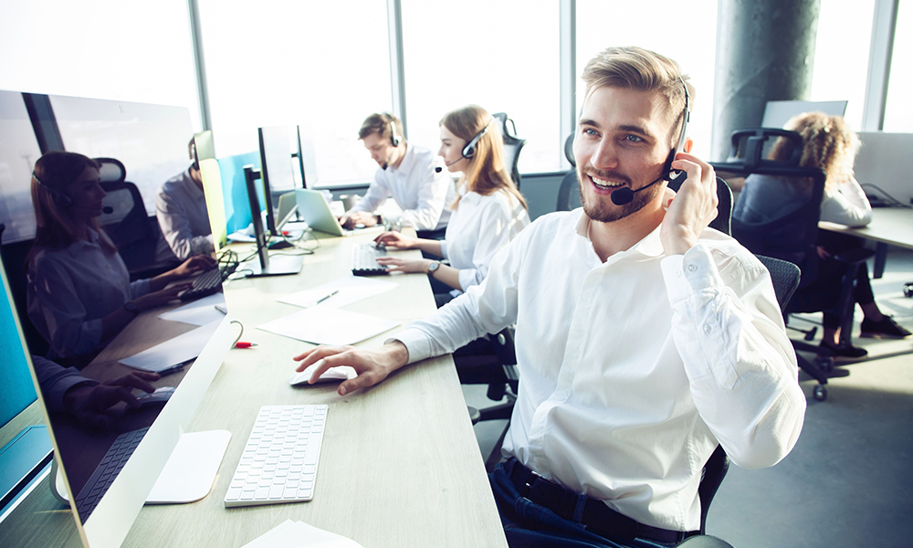 Microsofts Copilot: Innovativer KI-Einsatz zur Optimierung von Contact Centern Microsofts Copilot verbessert das Kundenerlebnis in Contact Centern, Bild: www.istockphoto.com