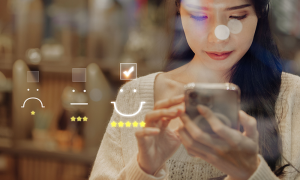 NICE mit Echtzeit-Interaktionsführung und Low-Code-Smart-Self-Service-Optionen, Bild: www.istockphoto.com