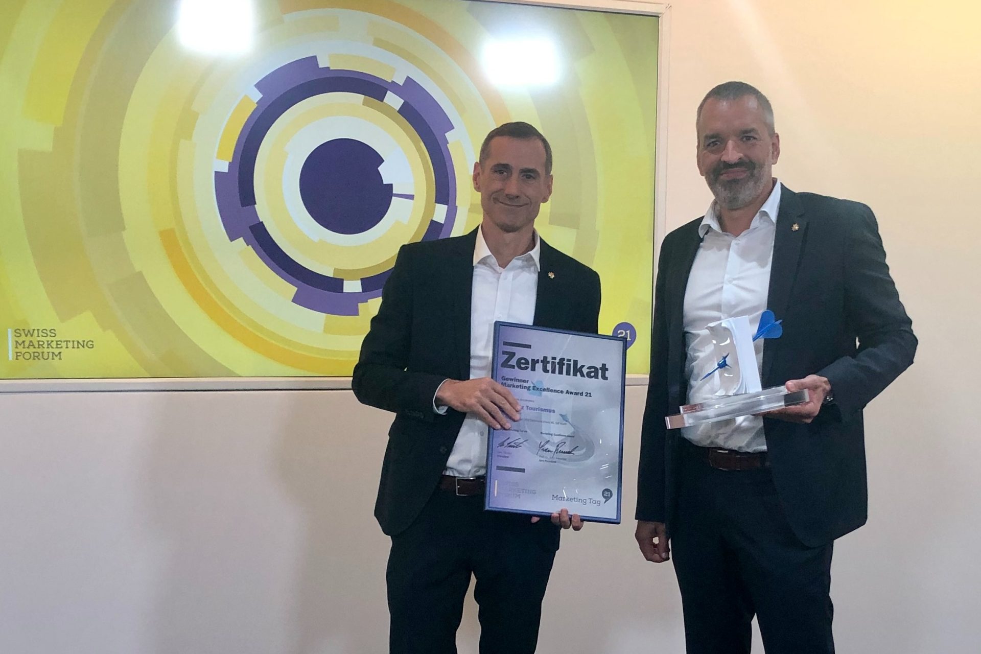 Die Marketing Excellence Awards gehen nach Jona, in die Lenzerheide, nach Dübendorf und Zürich Die Marketing Excellence Awards gehen nach Jona, in die Lenzerheide, nach Dübendorf und Zürich