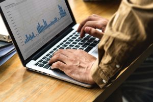 analysis-charts-commerce-1559048