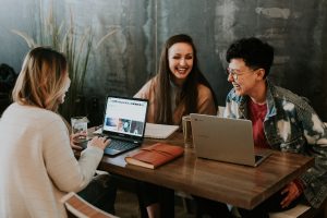 Wachstumsexplosion überrollt E-Commerce, Photo by Brooke Cagle on Unsplash