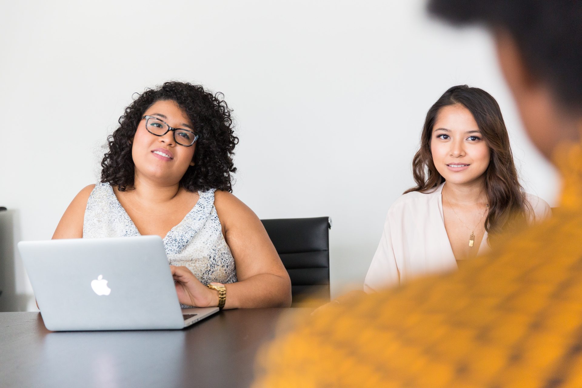 Mit CRM auf das Wesentliche konzentrieren Mit CRM auf das Wesentliche konzentrieren, Photo by Christina @ wocintechchat.com on Unsplash