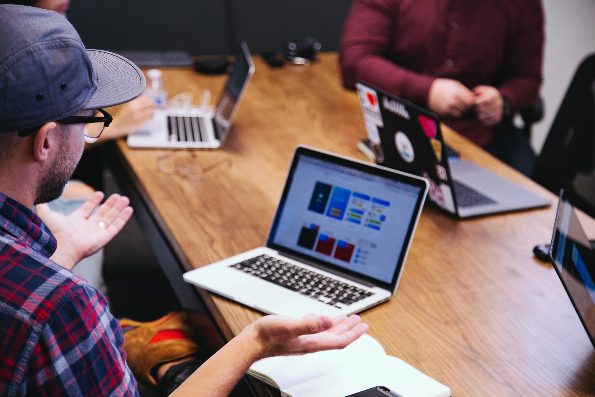 Infobip Integration mit ServiceNow zur Verbesserung der Customer Experience Infobip Integration mit ServiceNow zur Verbesserung der Customer Experience, Photo by Headway on Unsplash
