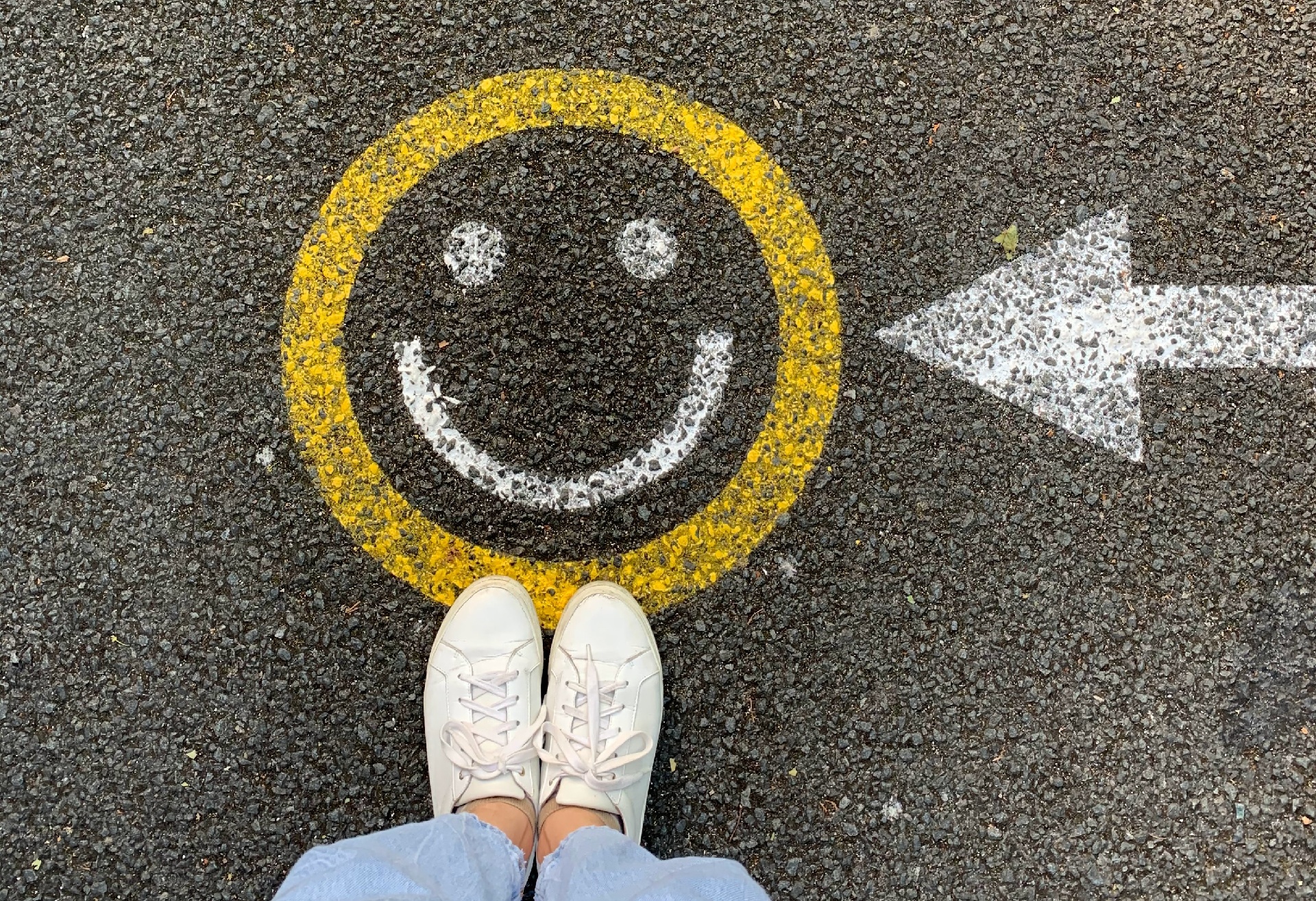 Mit KI und Empathie das Weihnachtsgeschäft zum Erfolg machen, Genesys, Photo by Jacqueline Munguía on Unsplash