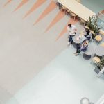 Arbeitsplatz-Trends 2024: Flexibilität, Wohlbefinden und Nachhaltigkeit an vorderster Front, ROOMZ, Bild von Freepik