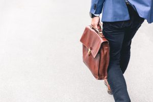 Diese vier Strategien helfen Finanzinstituten bei der Differenzierung, Photo by Marten Bjork on Unsplash